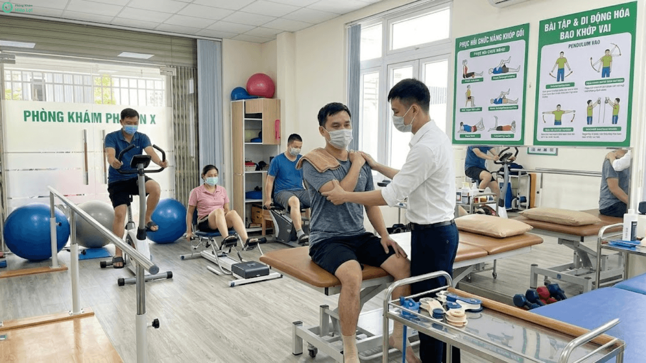 Diễn Biến Của Bệnh Viêm Co Rút Bao Khớp Vai (Đông Đặc Khớp Vai) Và Cách Điều Trị - Phòng khám Hiệp Lợi